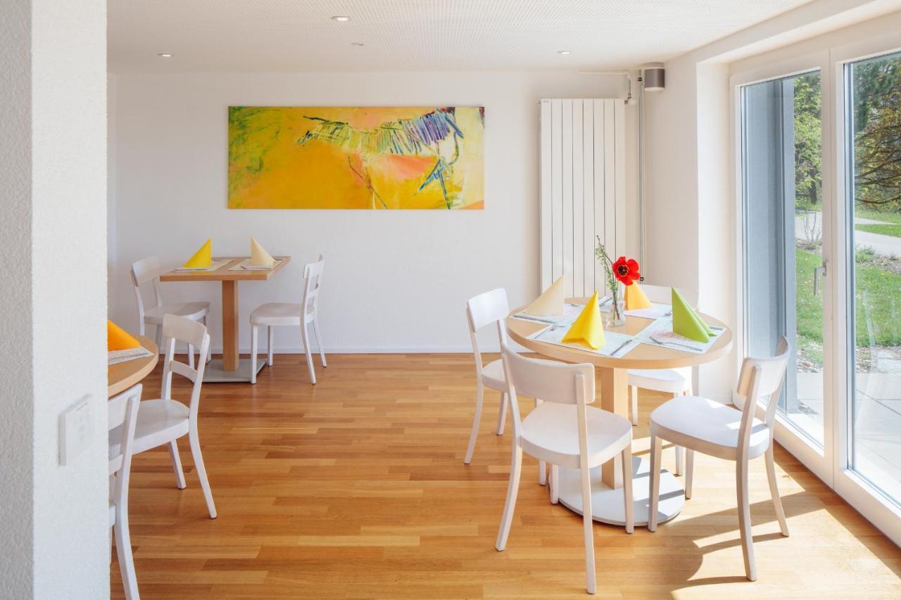 Le Domaine Hotel Villars-Sur-Glane Екстериор снимка