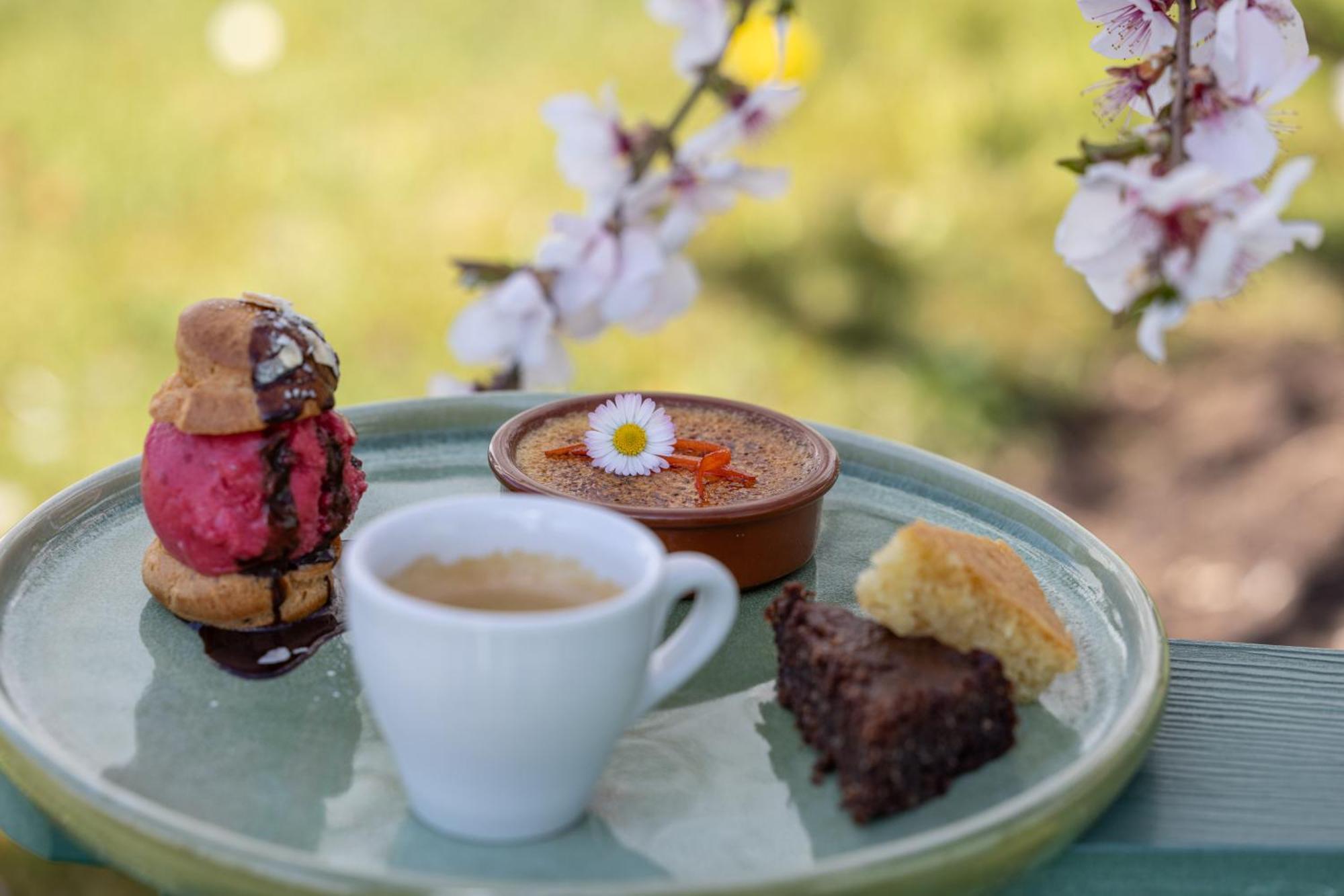 Le Domaine Hotel Villars-Sur-Glane Екстериор снимка