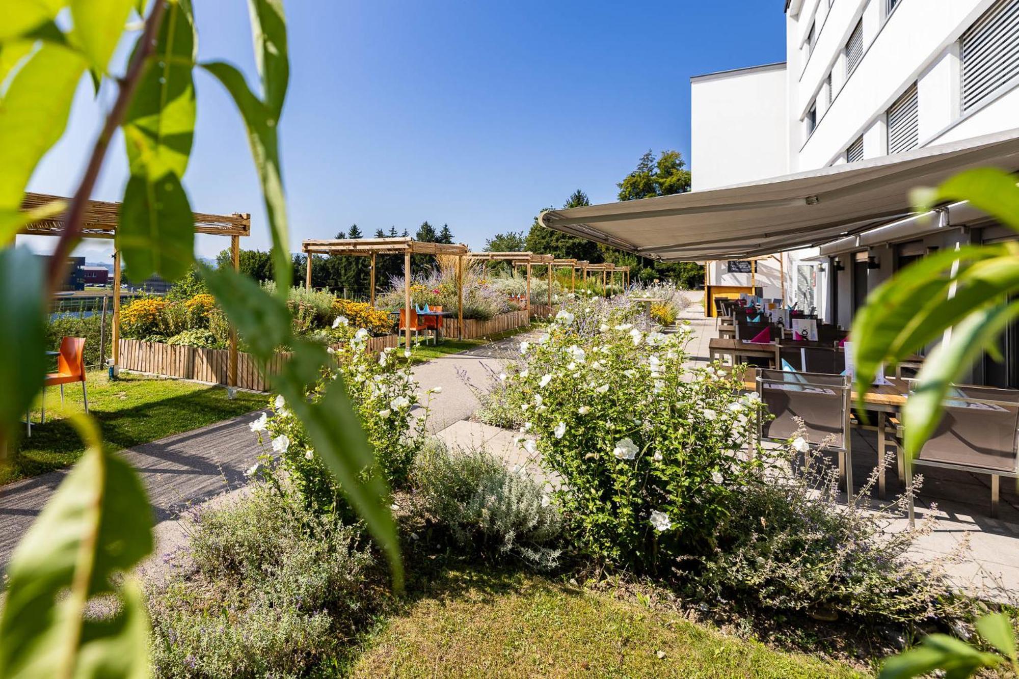 Le Domaine Hotel Villars-Sur-Glane Екстериор снимка