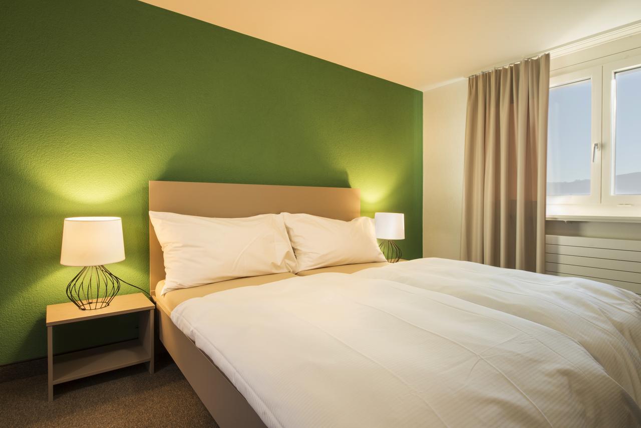 Le Domaine Hotel Villars-Sur-Glane Екстериор снимка