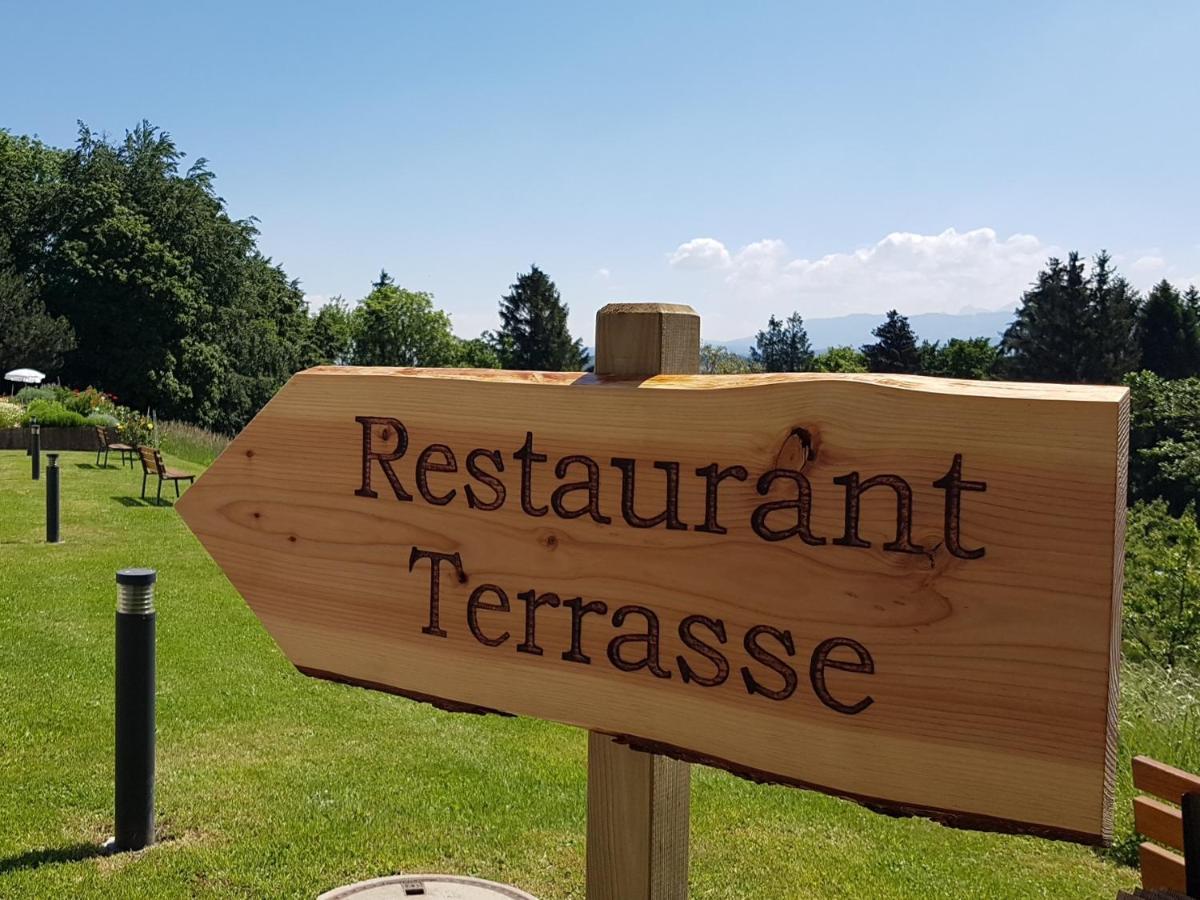 Le Domaine Hotel Villars-Sur-Glane Екстериор снимка